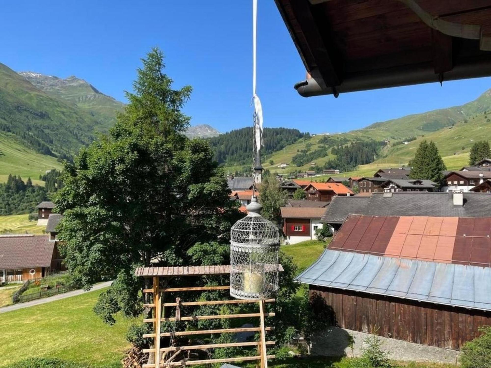 Gemuetliche 45 Zimmerwohnung In Den Buendner Bergen Bei Sedrun Rueras Exterior photo